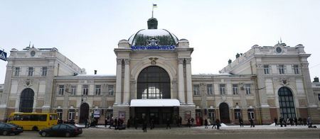 Фото ЖД вокзала Ивано Франковск
