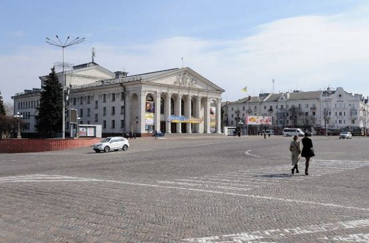 Чернигов главная площадь