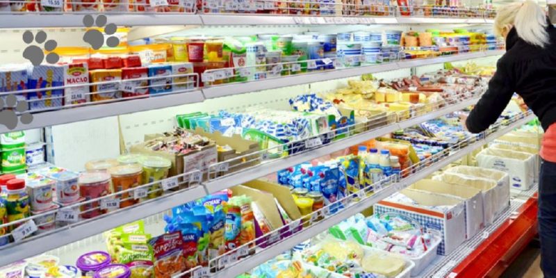 Покупка продуктов в супермаркете